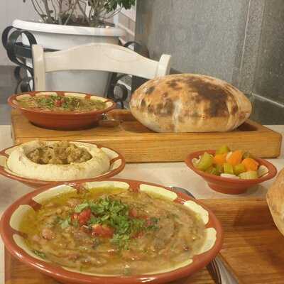 ‪bread And Olives‬