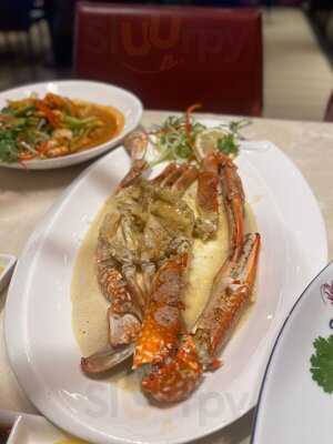 ‪sea World Restaurant‬