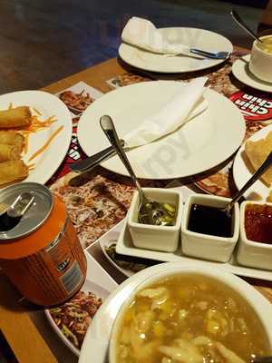 ‪lotus Lily Restaurant‬