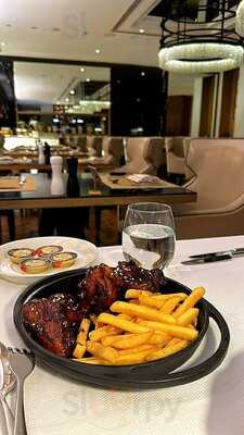 ‪chicano's Burritos & Bowls‬