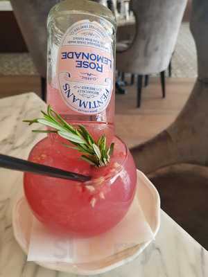 ‪bakemart Plus Restaurant & Cafeteria‬