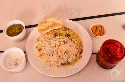 ‪al Madaen Restaurant‬