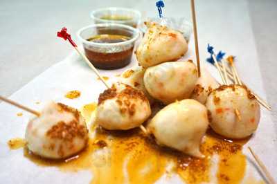 ‪network Restaurant And Hook Seafood‬