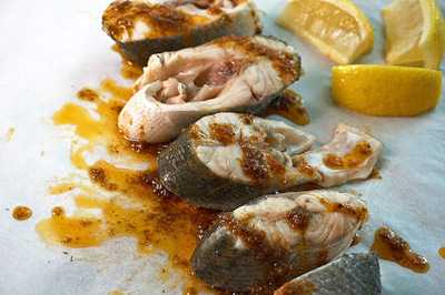 ‪network Restaurant And Hook Seafood‬