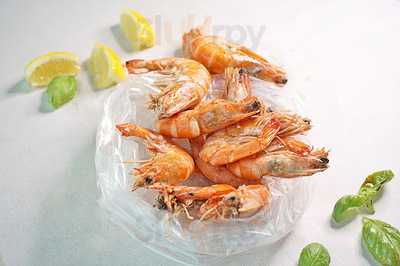 ‪network Restaurant And Hook Seafood‬