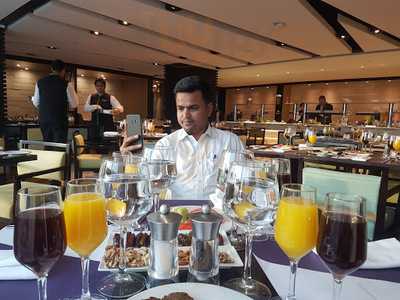 ‪nay Cafe And Lounge‬