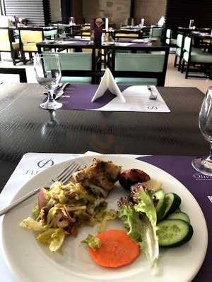 ‪nay Cafe And Lounge‬