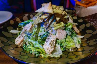 ‪horsemen's Lounge‬