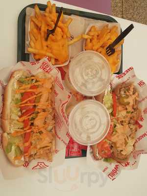 ‪charley's Grilled Subs‬