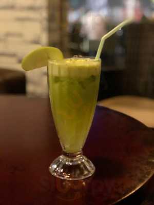 ‪bakhtiari Coffee Shop & Restaurant‬