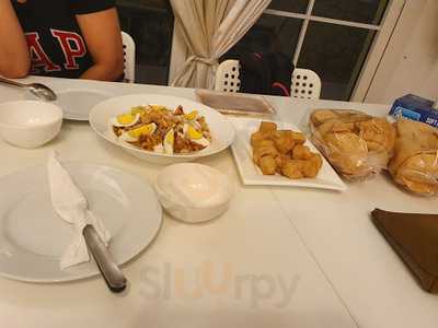 ‪tony's Confectionery‬