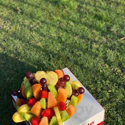 ‪edible Arrangements‬