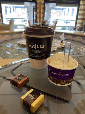 ‪majlis Dubai First And Finest‬