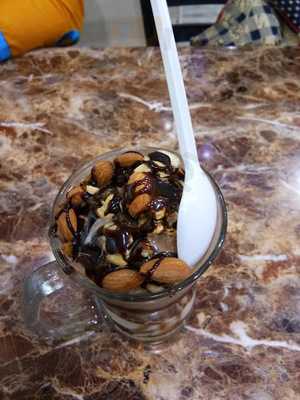 ‪al Mushref Authentic‬