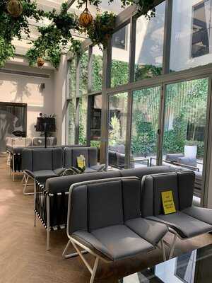 ‪lemon Tree Cafe‬