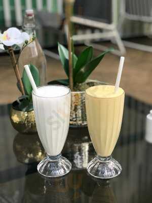 ‪lemon Tree Cafe‬