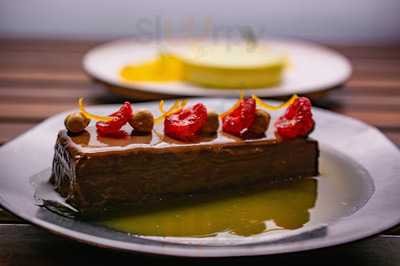 ‪carlos Steakhouse & Italian Restaurant‬