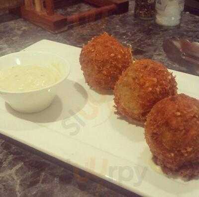 ‪al Hafsa Cafteria & Restuarant‬