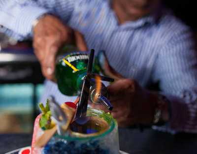 ‪the Viper Room‬