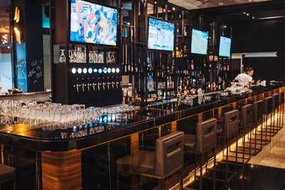 ‪nelson's Sports Bar‬