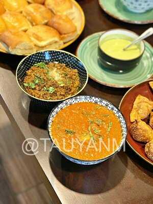 ‪melt And Roast Restaurant‬