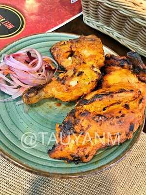 ‪melt And Roast Restaurant‬