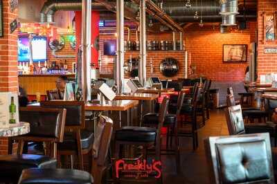 ‪freddy's Restrocafe Bowling‬