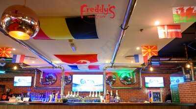 ‪freddy's Restrocafe Bowling‬