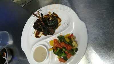 ‪enish Nigerian Restaurant & Lounge Dubai‬