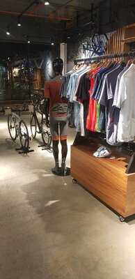 ‪pedal - Cycling & Coffee‬