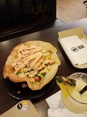 ‪buffalo Wild Wings‬