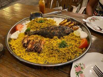 مطعم الفنر للماكولات البحرية