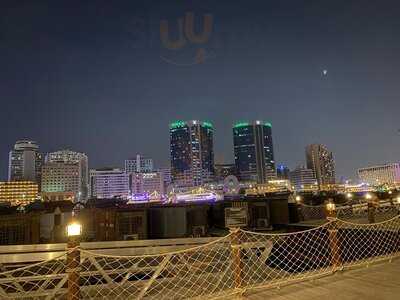 مطعم الفنر للماكولات البحرية