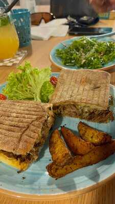 ‪unwind Speciality Boardgame Cafe‬