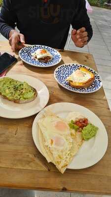 ‪circle Café Jumeirah Islands‬