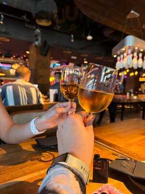 ‪brass Monkey Social‬