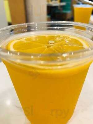 ‪dine At Moon Valley‬