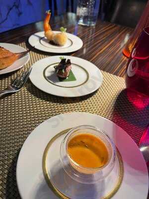 ‪l’atelier De Joël Robuchon‬