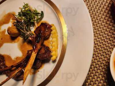 ‪l’atelier De Joël Robuchon‬