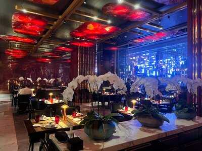 ‪l’atelier De Joël Robuchon‬