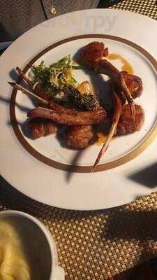 ‪l’atelier De Joël Robuchon‬