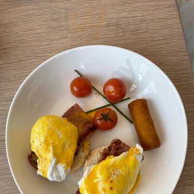 ‪the Restaurant At Address Beach Resort‬