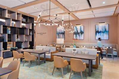 ‪the Restaurant At Address Beach Resort‬