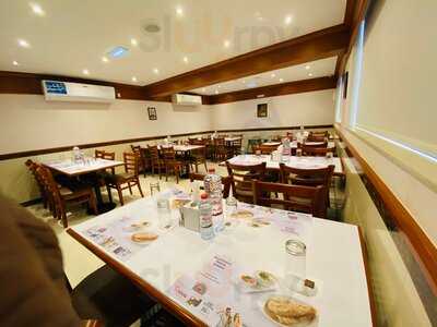 ‪metropole Restaurant Llc‬