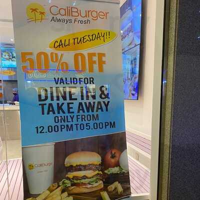 ‪caliburger‬