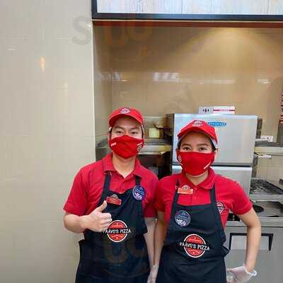 ‪paavos Pizza‬