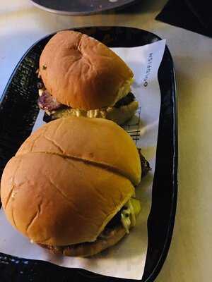 ‪goldfish Sushi & Yakitori‬