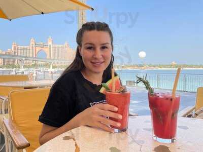 ‪brunch & Cake The Pointe‬