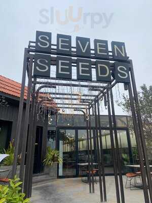 ‪seven Seeds‬