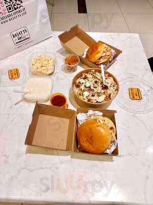 ‪basatta Street Food‬